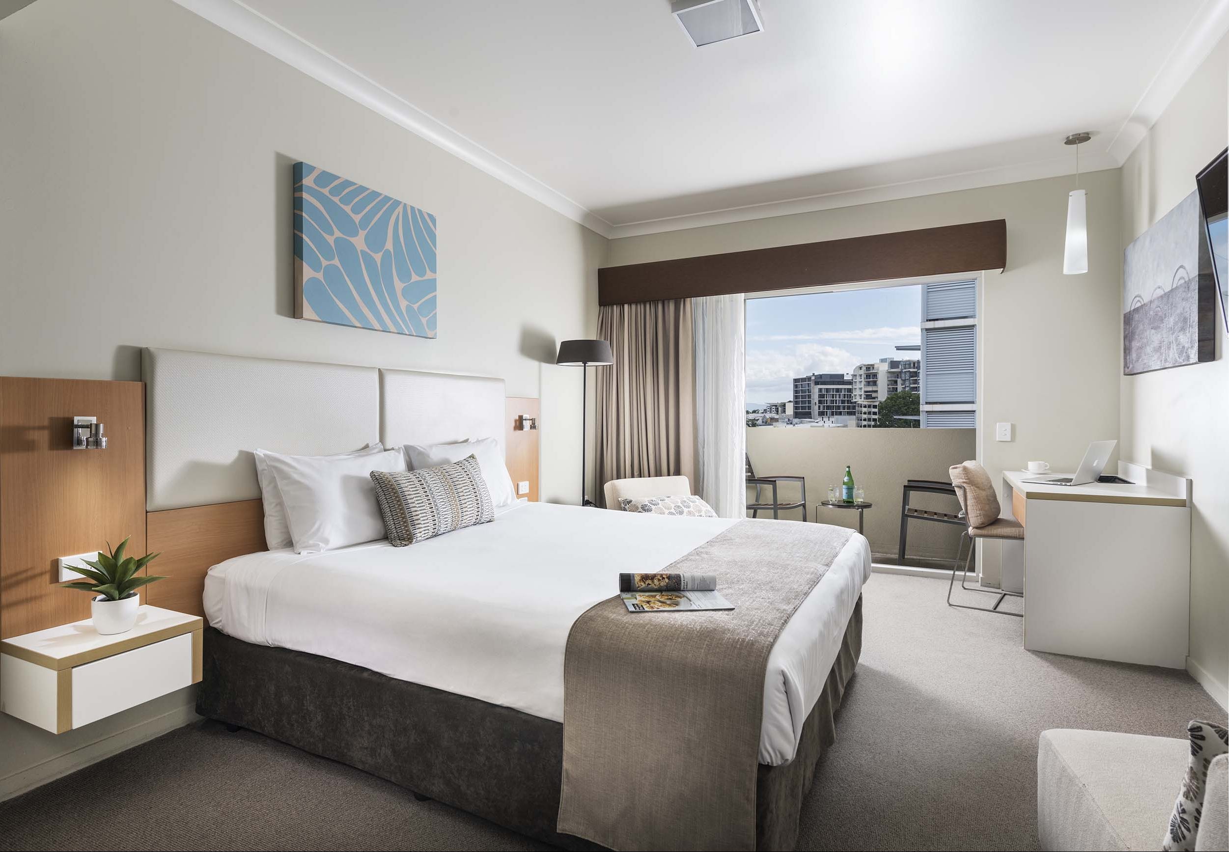 Grand Hotel and Apartments Townsville - Accommodation